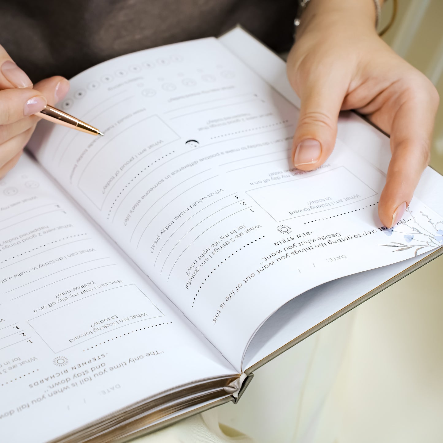 Daily Self-Care Journal A5 – Guided Wellness Planner for Mindfulness, Gratitude, and Personal Growth (Pink, Grey, Blue)