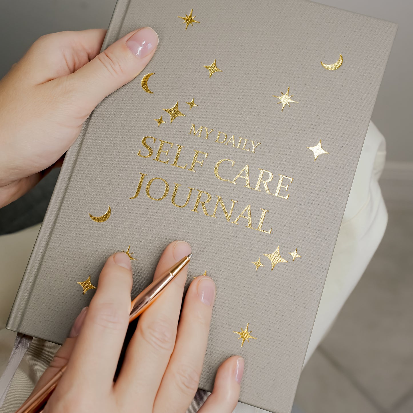 Daily Self-Care Journal A5 – Guided Wellness Planner for Mindfulness, Gratitude, and Personal Growth (Pink, Grey, Blue)