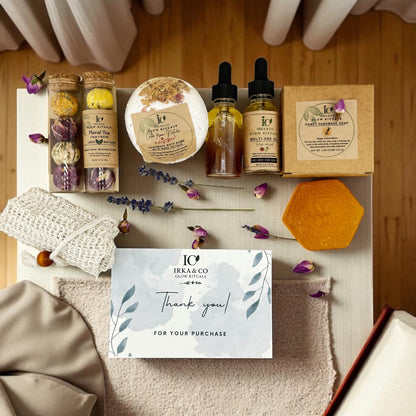 Ayurvedic Spa Gift Box – Self-Care Ritual with Massage Tools, Tea & Botanical Oils